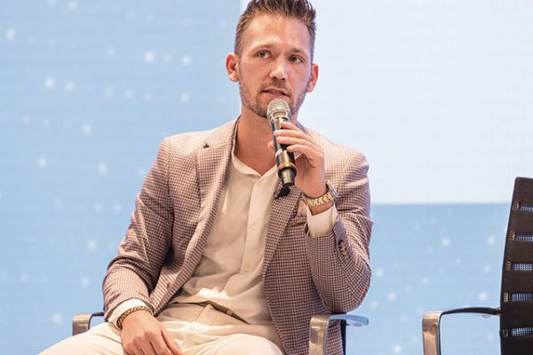 MetaWealth vizează tripla activele la 300 mil. euro prin extinderea în energie