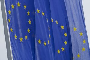 Ungaria reinstituie drapelul UE pe Parlament: semnal de unit