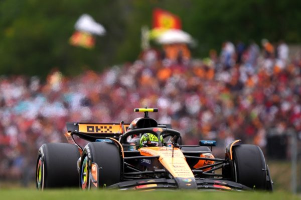 McLaren vs Mercedes: Provocările din Formula 1