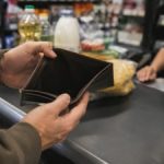România: Ora de muncă la 13,6 euro, doar 39% din media UE în 2025