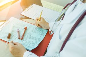 Terapia CAR-T: O alternativă promițătoare la chimioterapie