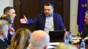 Ciprian Ciucu cere soluții politice pentru România