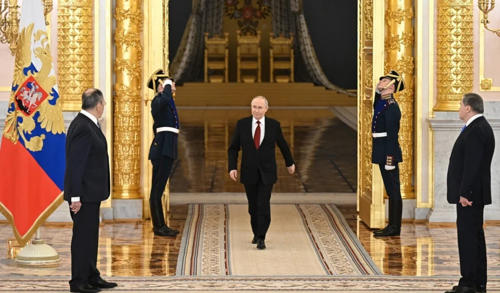 Colapsul Rusiei: Amenințări nucleare și criză demografică