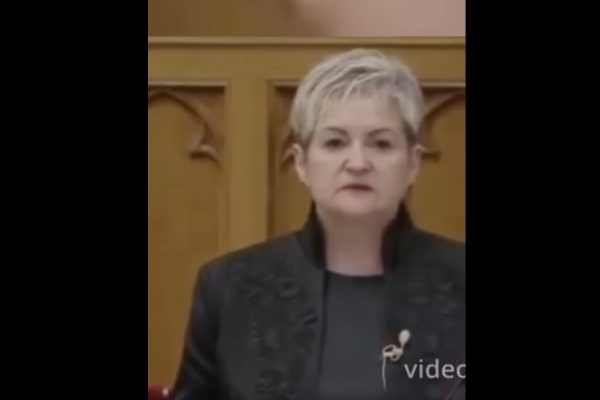 Jurământul în limba română în Parlamentul Ungariei: Semnific