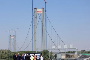 Podul Brăila-Tulcea de 500 mil. euro: fisuri, infiltrații și tasări