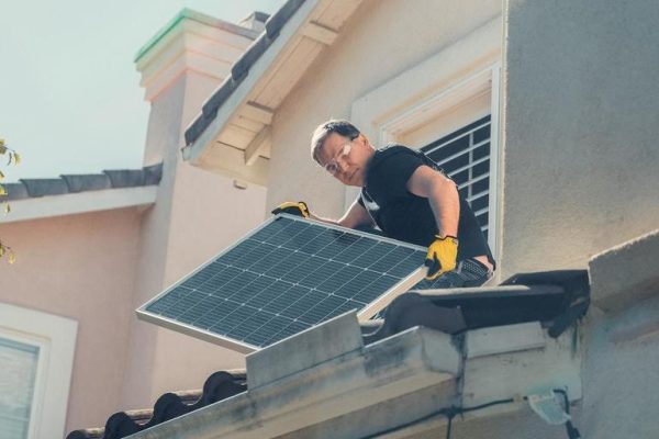 Investiții de 400 milioane lei pentru stocarea energiei în R