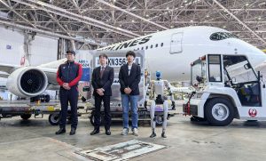 Roboți Umanoizi la Aeroportul Haneda - Soluția Japoniei pent