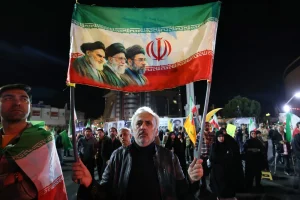 Super-revoluționarii din Iran: obstacole în calea păcii cu S