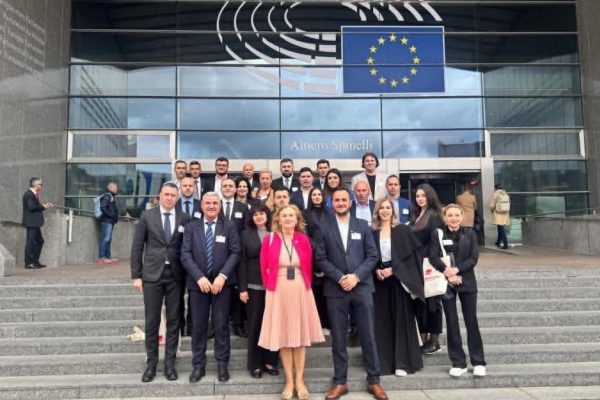 PUSL și antreprenorii români, inițiativa Grapini pentru dialog economic la Bruxelles