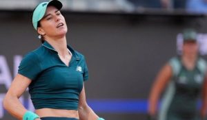 Sorana Cîrstea învinge numărul 1 mondial, Sabalenka, la Roma
