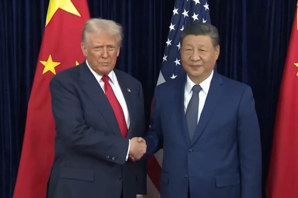 Xi Jinping îl avertizează pe Trump: Taiwanul poate duce la conflict China-SUA